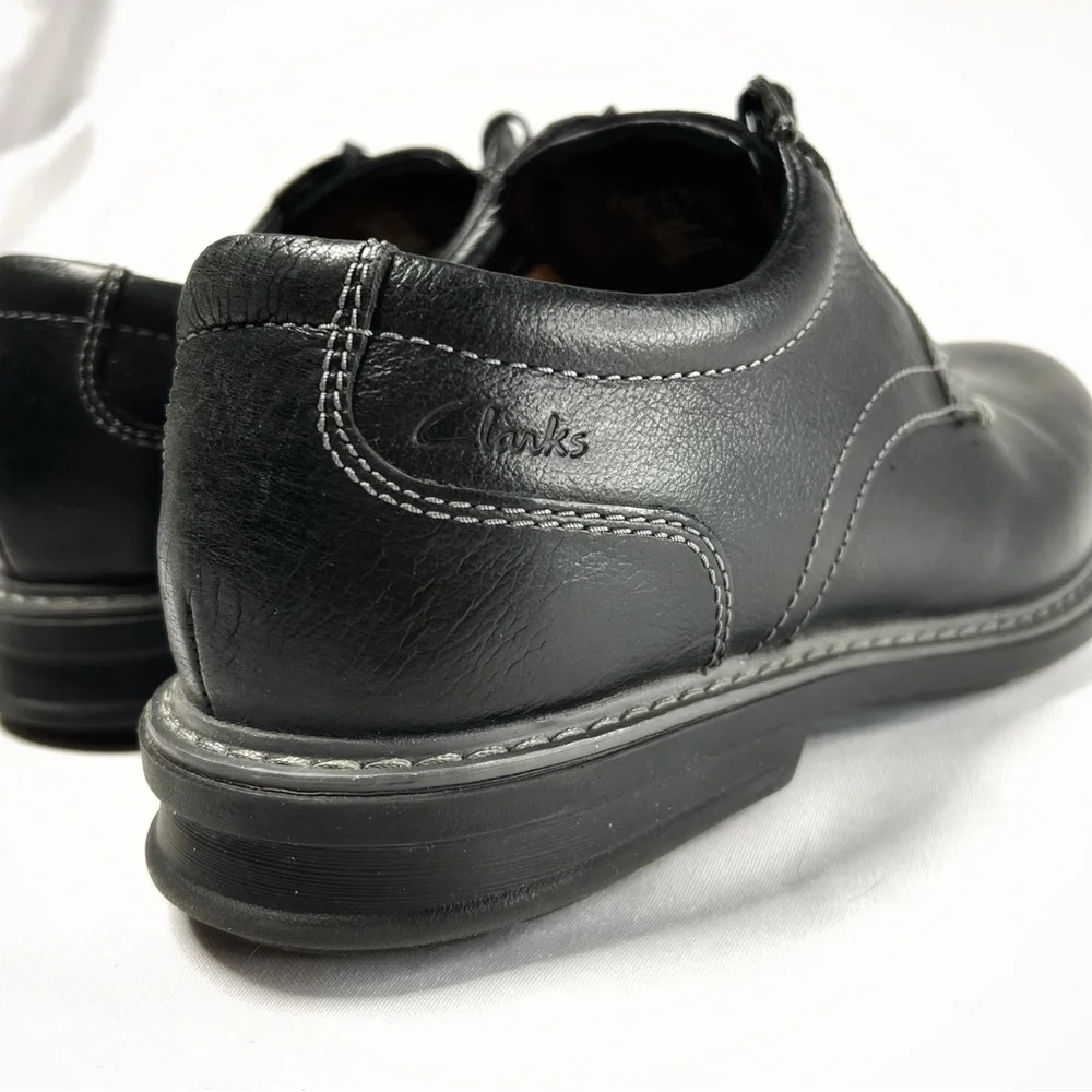 Clarks Size 10.5 Wide Black Rendell Lace Up Oxford Dress Shoes
